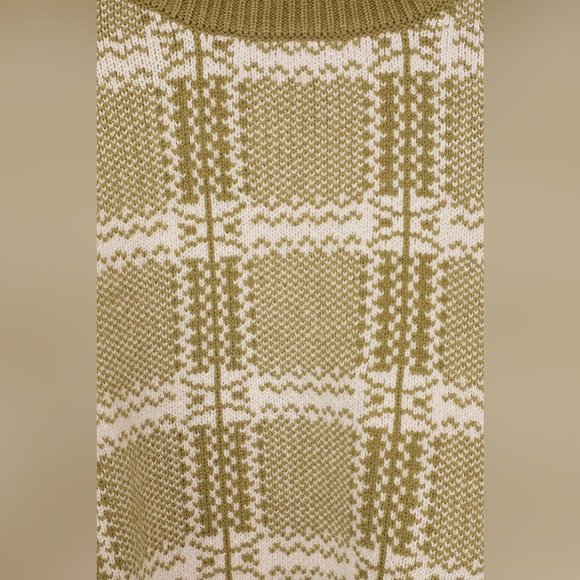 Green Plaid Two-Piece Sweater Set - Picture 8 of 9